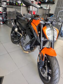 KTM DUKE 890